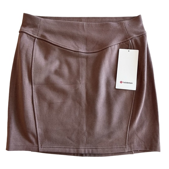 NEW lululemon Scuba High Rise Pull-On Mini Skirt Taupe Athleisure - Picture 3 of 8